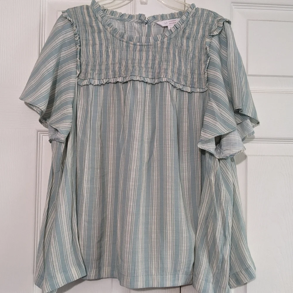 Lauren Conrad Short Bell Sleeve Top Size XL - Picture 1 of 12